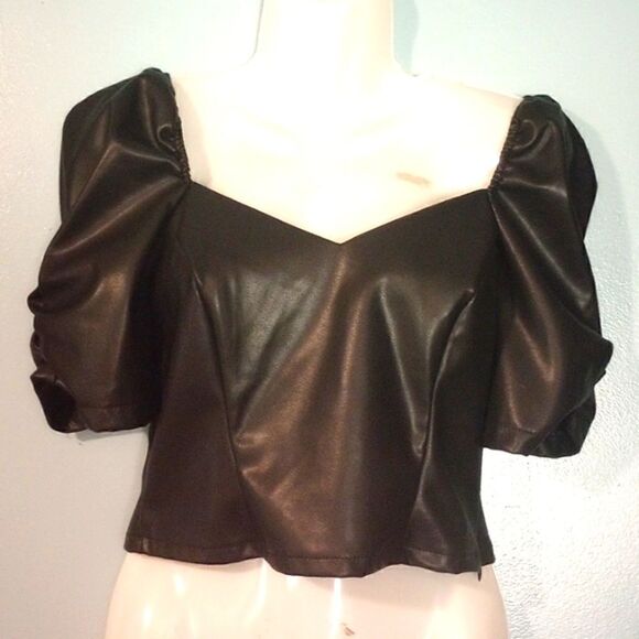 Haute Monde faux leather off shoulder cropped top - Picture 3 of 10